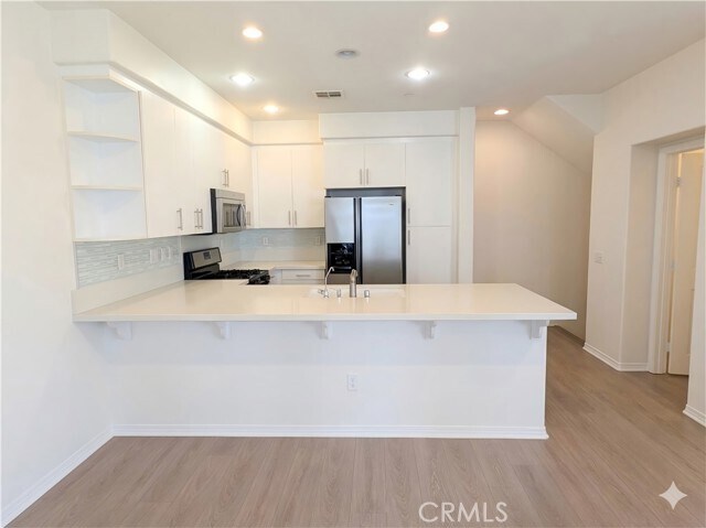 Foto del edificio - 17553 Water Garden Ct