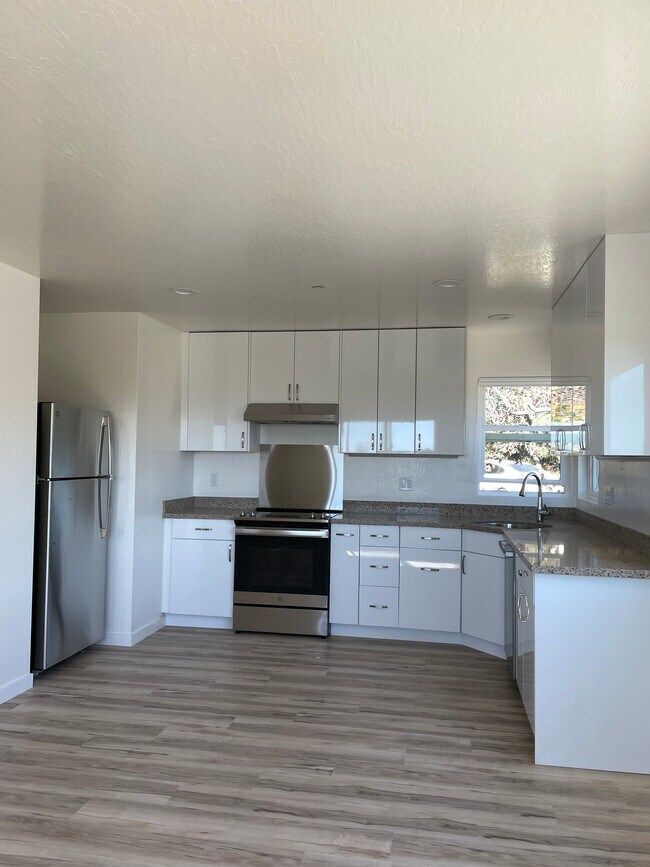 Building Photo - 135 Camino del Sol