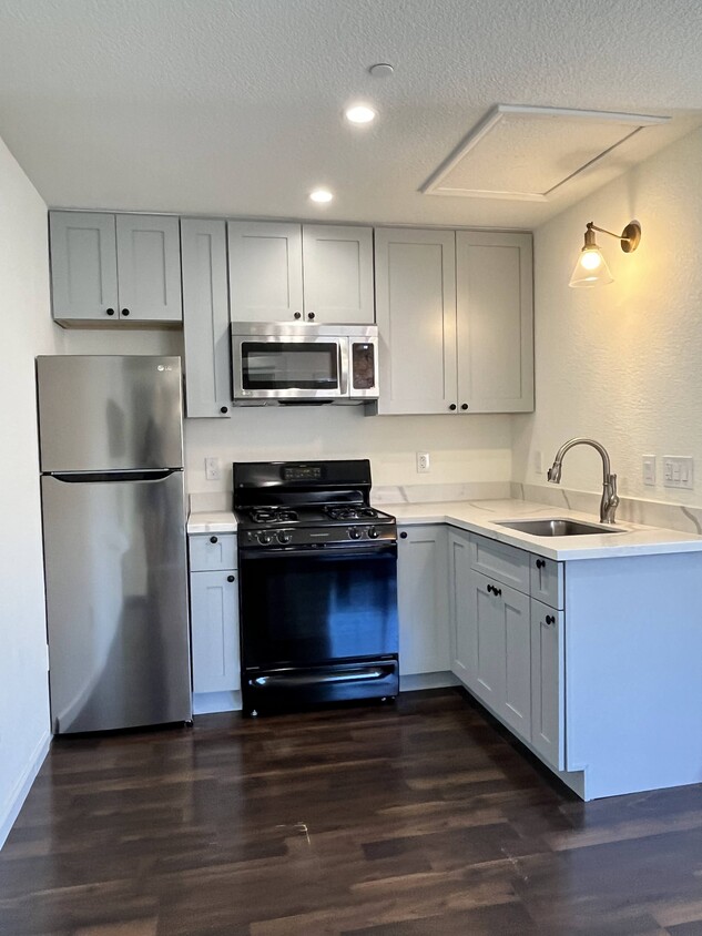 Brand new kitchen - 1702 Canyon Run