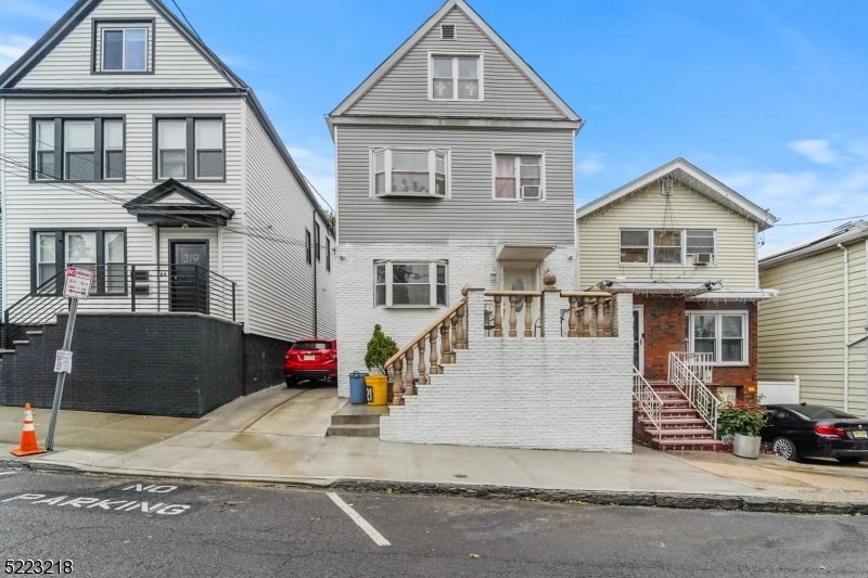321 Van Nostrand Ave, Jersey City, NJ 07305 House Rental in Jersey