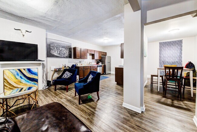 Foto del edificio - Available August  2026 - Beautiful 2.5 Bedroom, 1 Bath Home in Mt. Washington Area!