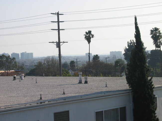 Building Photo - 3430 S Centinela Ave