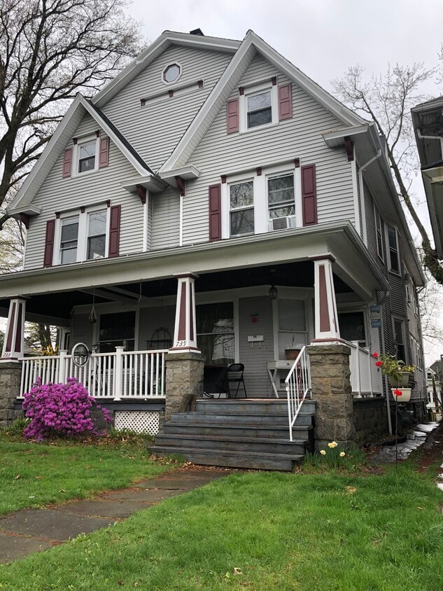 735 Taylor Ave, Scranton, PA 18510 Townhome Rentals in Scranton PA