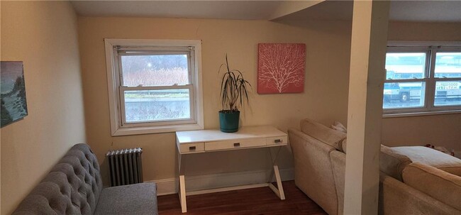 Building Photo - 3068 Gerritsen Ave