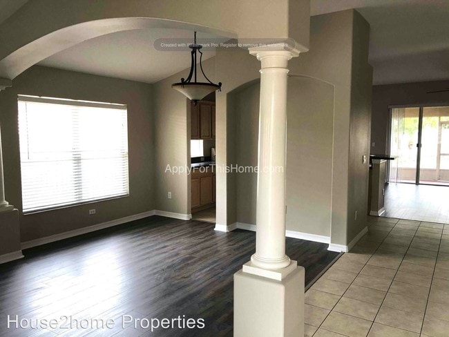 Building Photo - 15415 Lake Bella Vista Dr