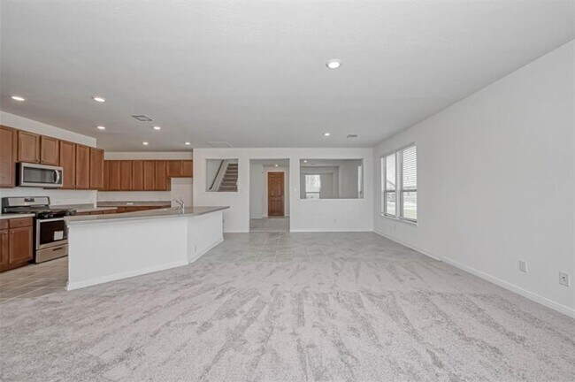 Building Photo - 5727 Texas Sage Dr