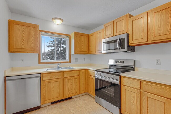 Amplia cocina - Applewoods Apartments