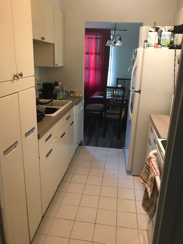 Foto principal - 11850 Edgewater Dr