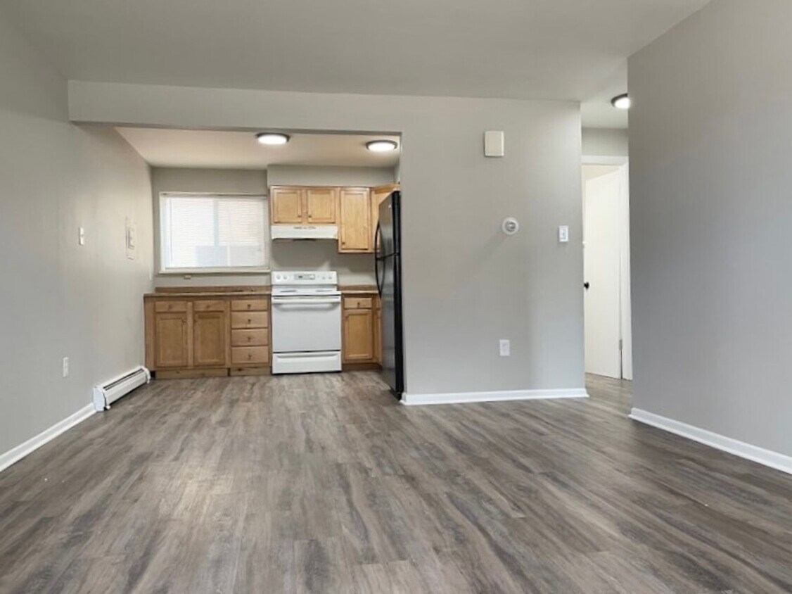Foto principal - 4228 Forrest Hill Rd