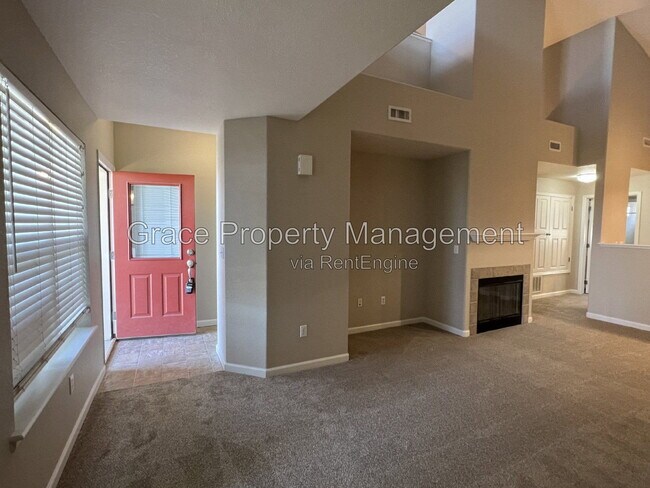 Foto del edificio - 5800 N Tower Dr