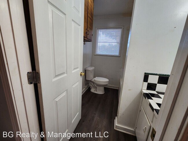 Building Photo - 3 br, 1 bath House - 1316 Clover Drive