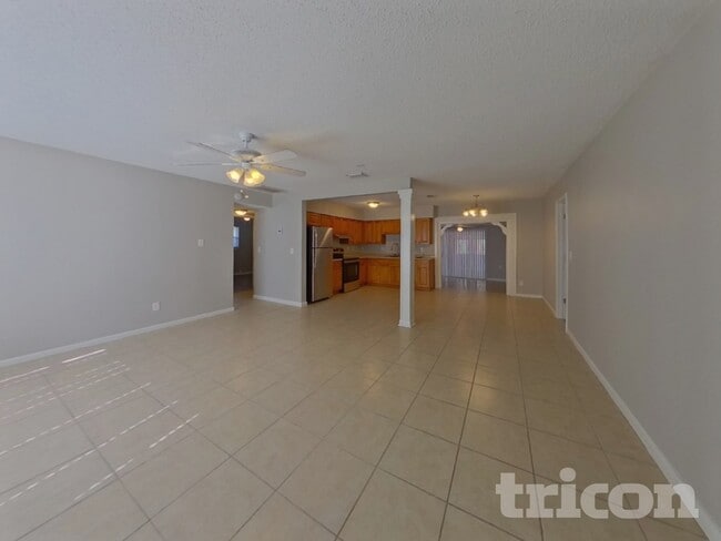 Foto del edificio - 1440 Overlea St