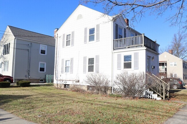 Foto del edificio - 40 Baker Ave