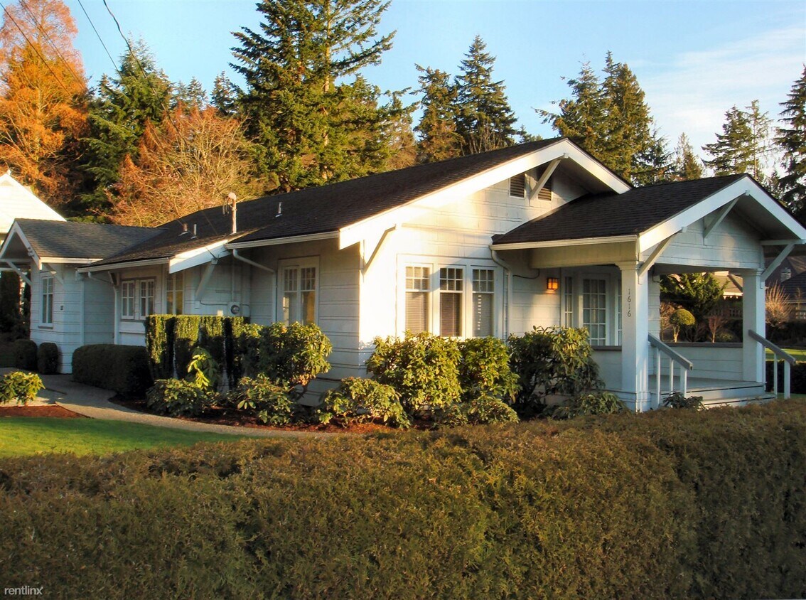 Primary Photo - 1616 108th Ave NE