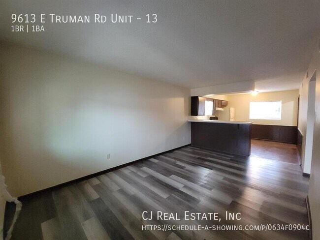 Foto del edificio - 9613 E Truman Rd