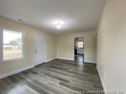 Foto del edificio - 4935 Walnut Dr