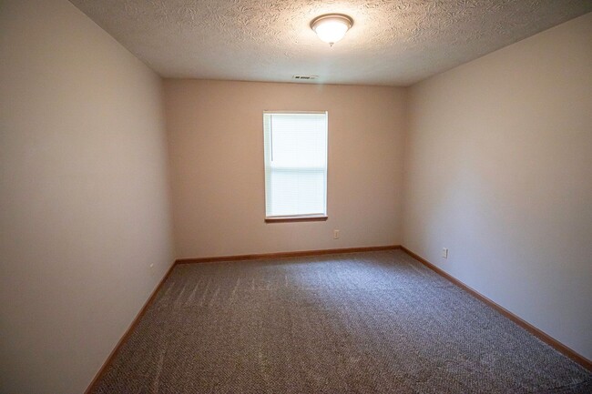 Building Photo - 2822/2824 Plaza Ln