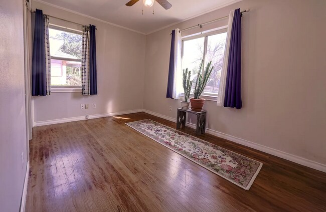 Building Photo - **WELL-MAINTAINED HOME WITH FENCED BACKYARD WITH TWO STORAGE BUILDINGS AVAILABLE FOR RENT FOR THE...