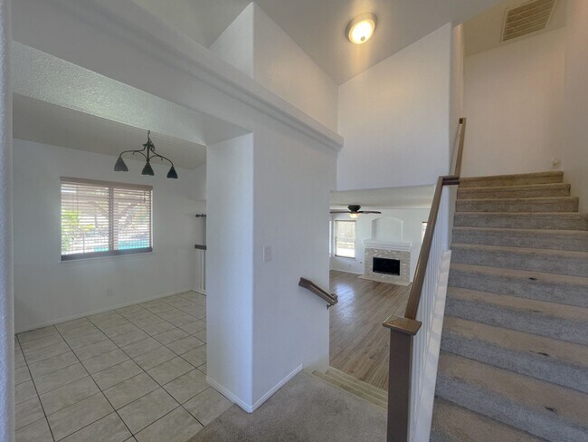 Foto del edificio - Available Now Palmdale 4 Bedroom + 3 Bathr...