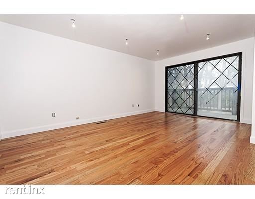 Building Photo - 22 Broadlawn Park