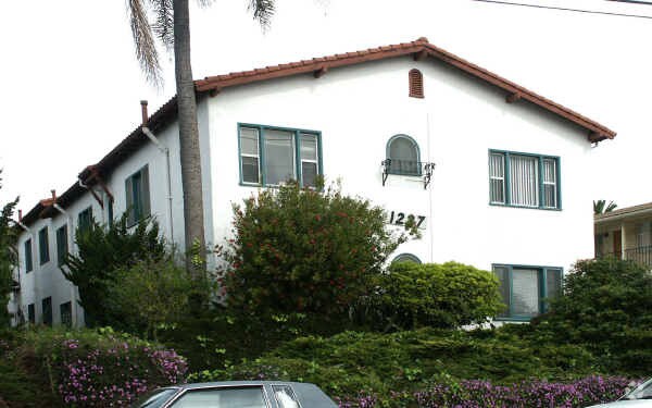 Foto del edificio - 1237 E Santa Clara St