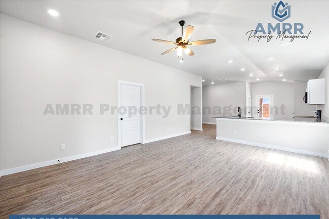 Foto del edificio - New Beginnings Start At AMRR: Pre Leasing Spacious 3-Bedroom Home!