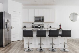 Building Photo - 17355 Wellburn Dr