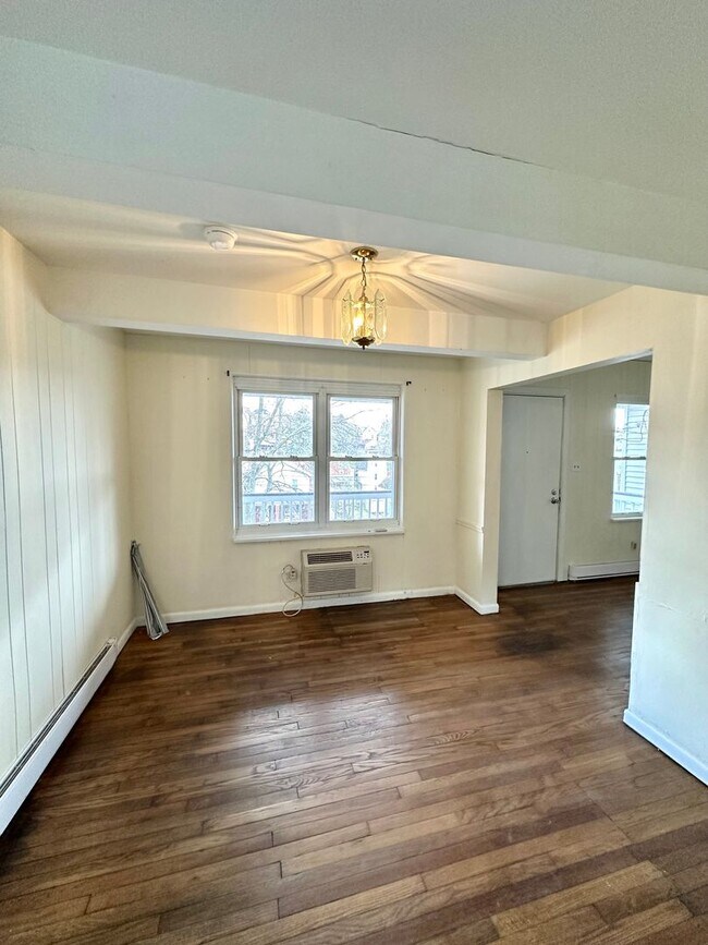 Foto del edificio - 2 Bed 1 Bath home in Beechview - Close to ...