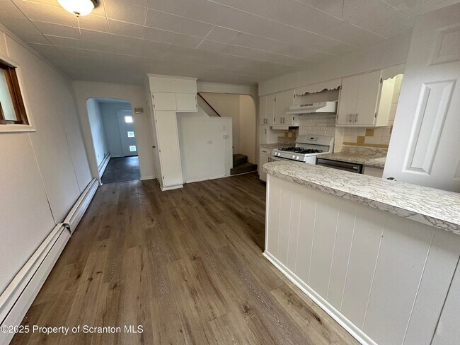 Foto del edificio - 113 N Fulton St