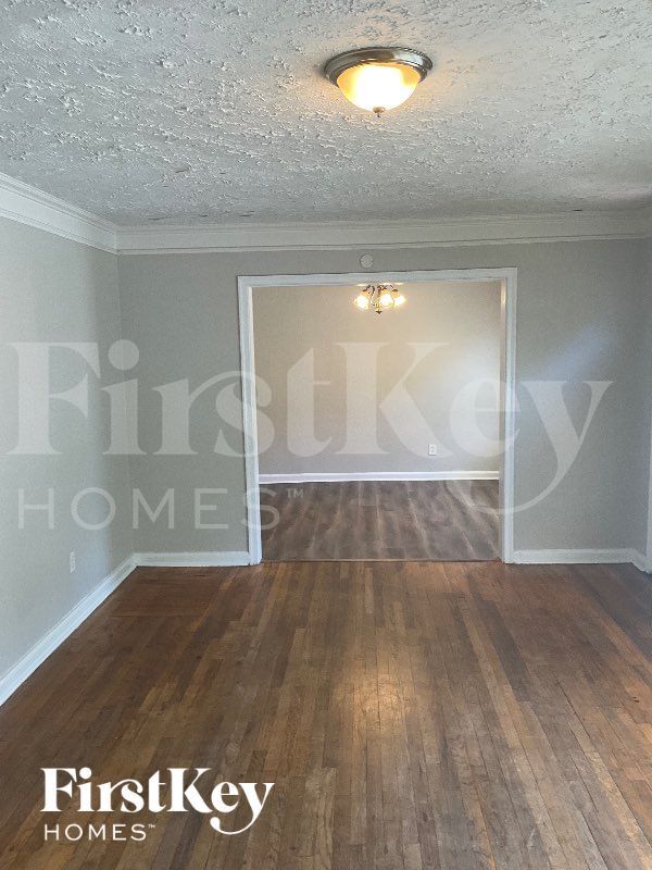 Foto del edificio - 839 Blossom St SW