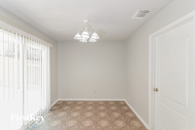 Foto del edificio - 2652 Westover View