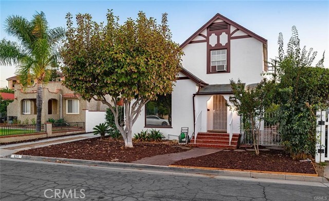 Foto principal - 825 Palm Pl