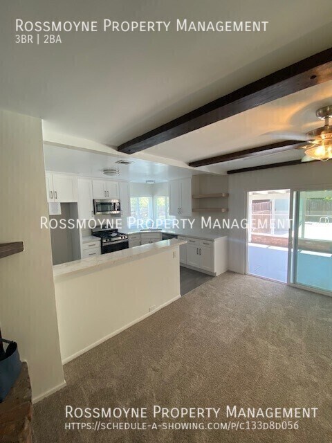 Foto del edificio - 9928 Marnice Ave