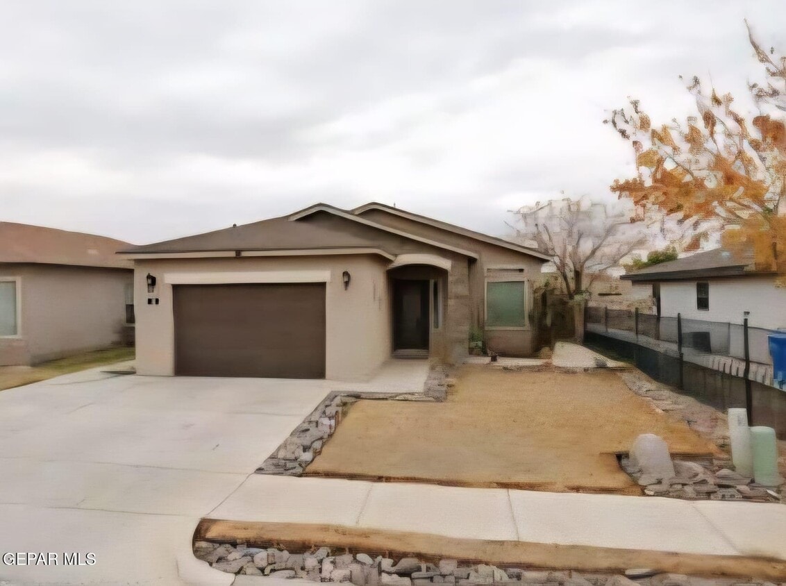Foto principal - 128 Alamito Creek Ave
