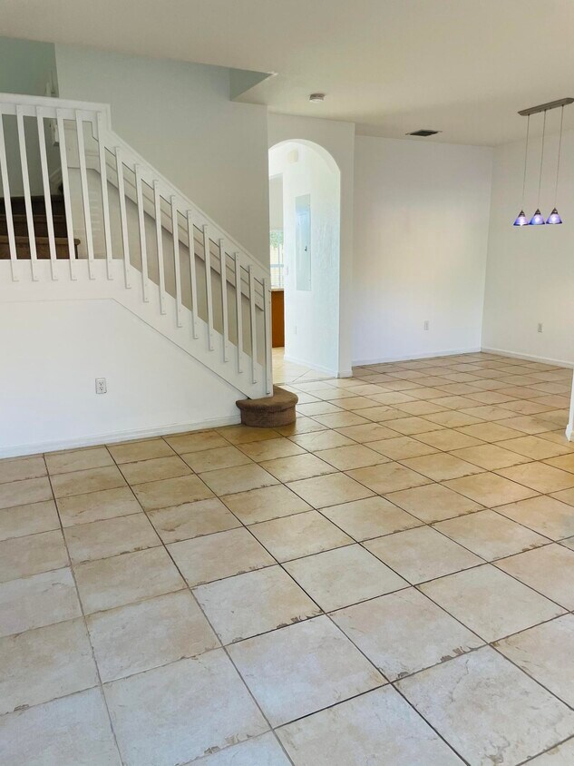 Primary Photo - 246 Lake Monterey Cir