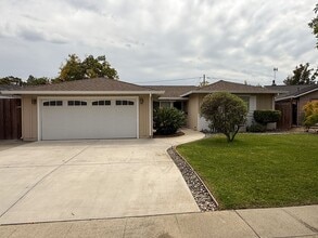 Building Photo - 1608 Ronald Ct
