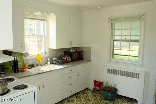 Foto del edificio - Charming Blacksburg Home with Spacious Bas...