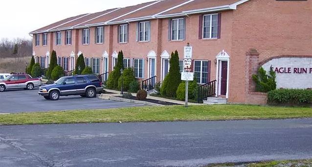 Primary Photo - 101 Douglas Ave
