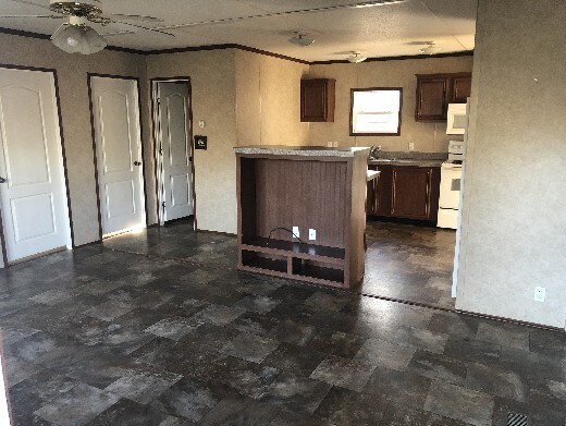 Building Photo - Move In Ready 3 bedroom 2 bath