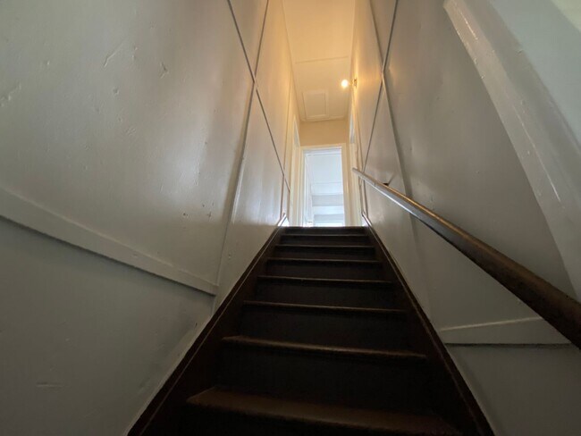 Building Photo - 401/403 Park Avenue