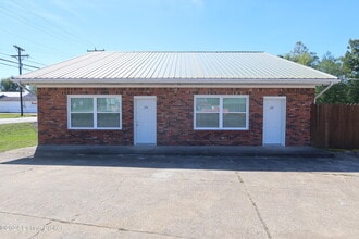 Building Photo - 112 Peonia Rd