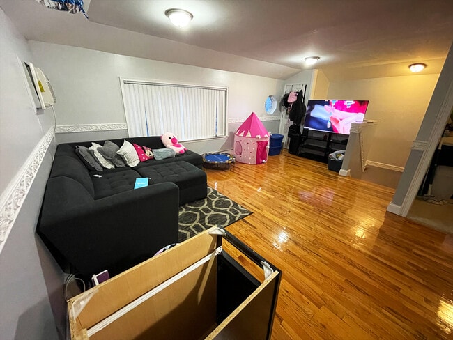 Living Room - 18005 145th Rd