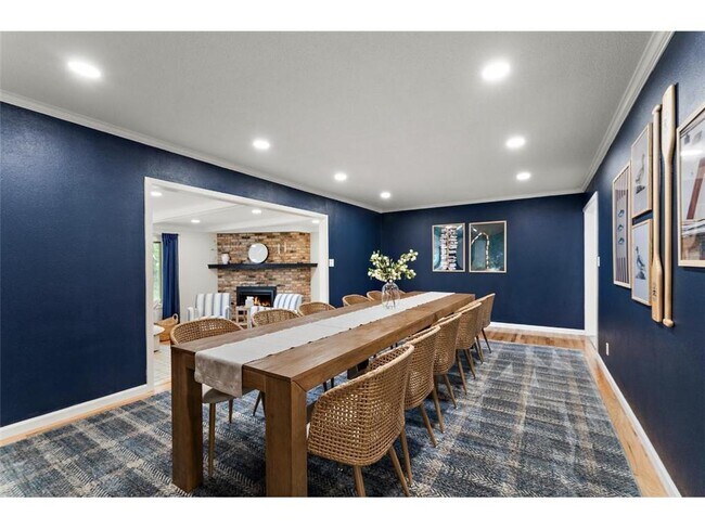 Foto del edificio - 1424 Vista Ln SW