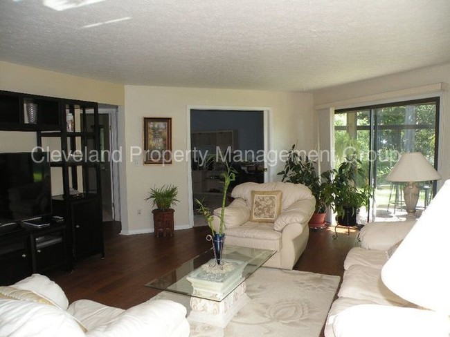 Foto del edificio - 258 Heather Ct