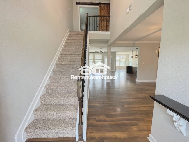 Building Photo - 1421 Thrasher Lndg