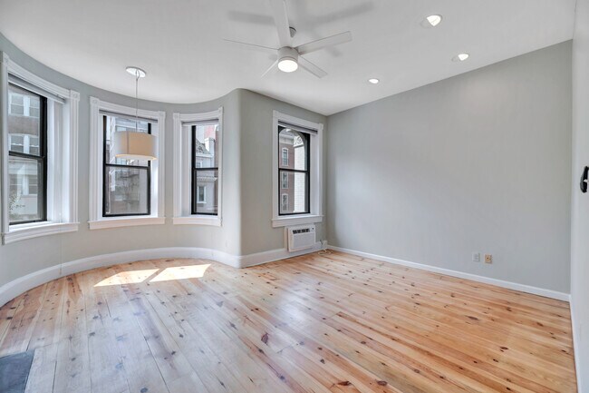 Foto del edificio - 2117 N St NW