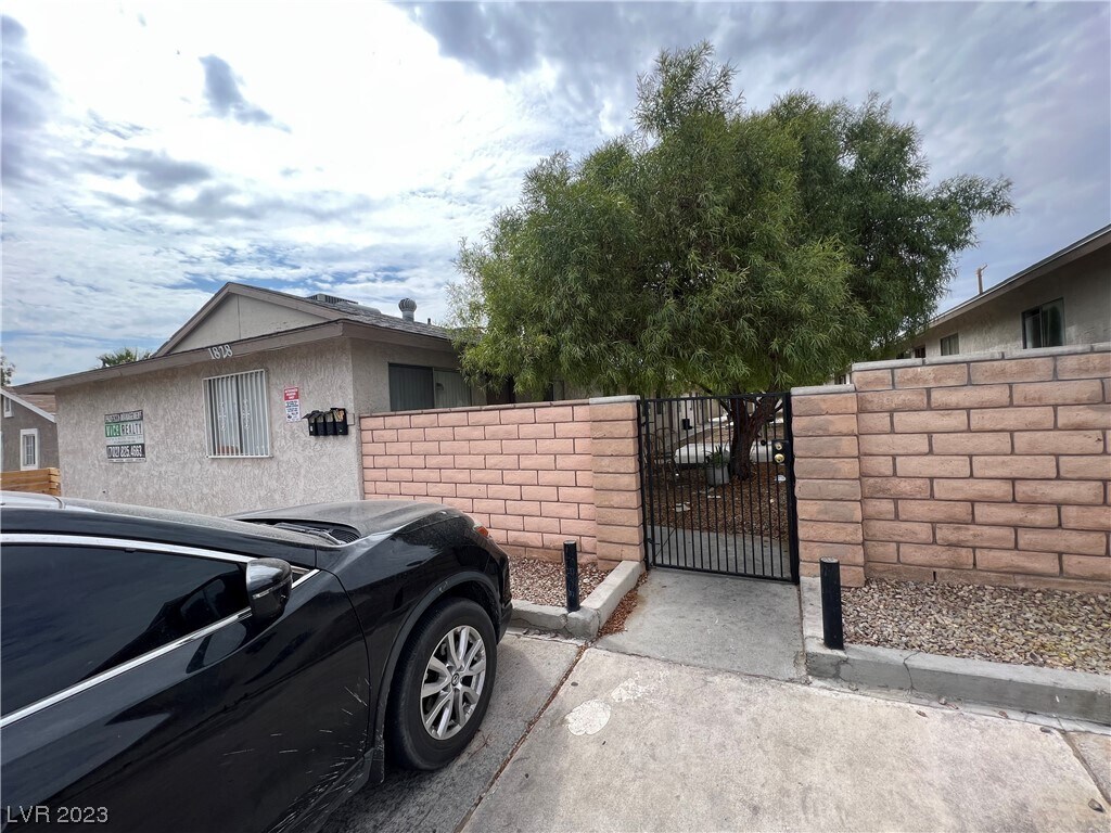 Foto principal - 1828 E Bonanza Rd