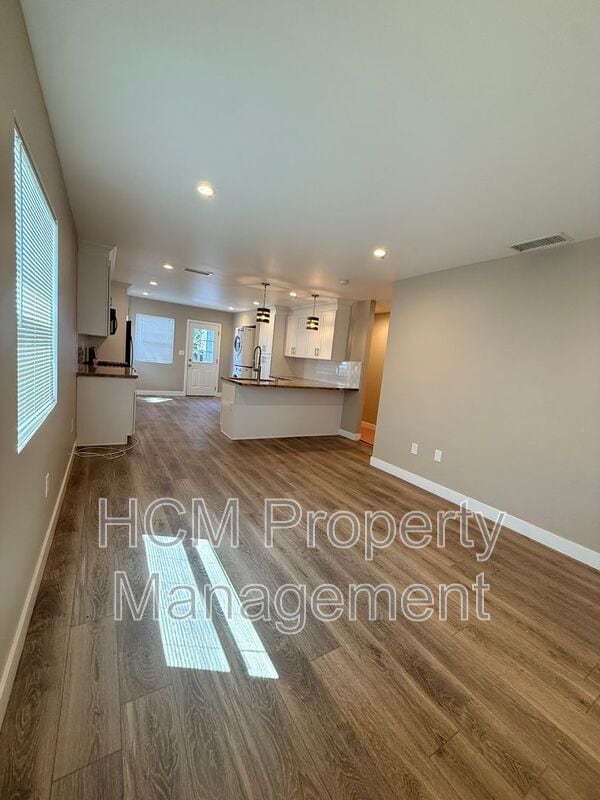 Photo - 874-876 North Orange St House