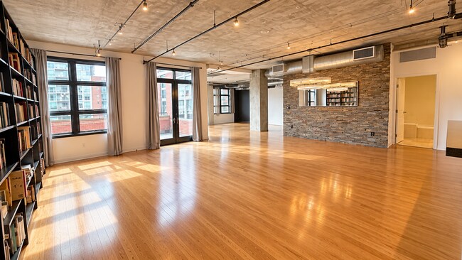 Foto del edificio - 877 Island Ave