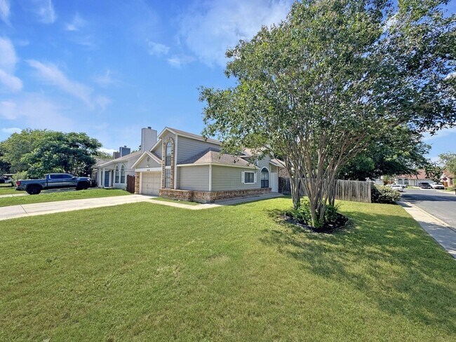 Foto del edificio - 10203 Sunset Field Dr